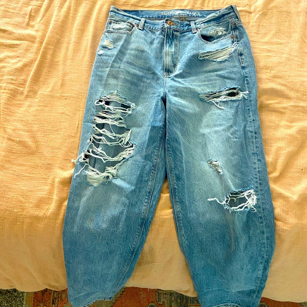 AEO Relaxed Mom Jean
